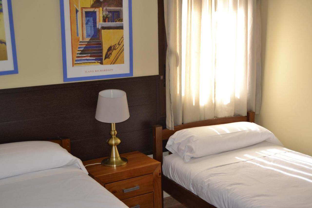 Apartamentos "Casa Rural De Aldea" Aldea del Fresno エクステリア 写真